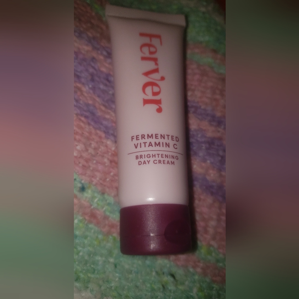 Ferver-Red and White Makeup Primer